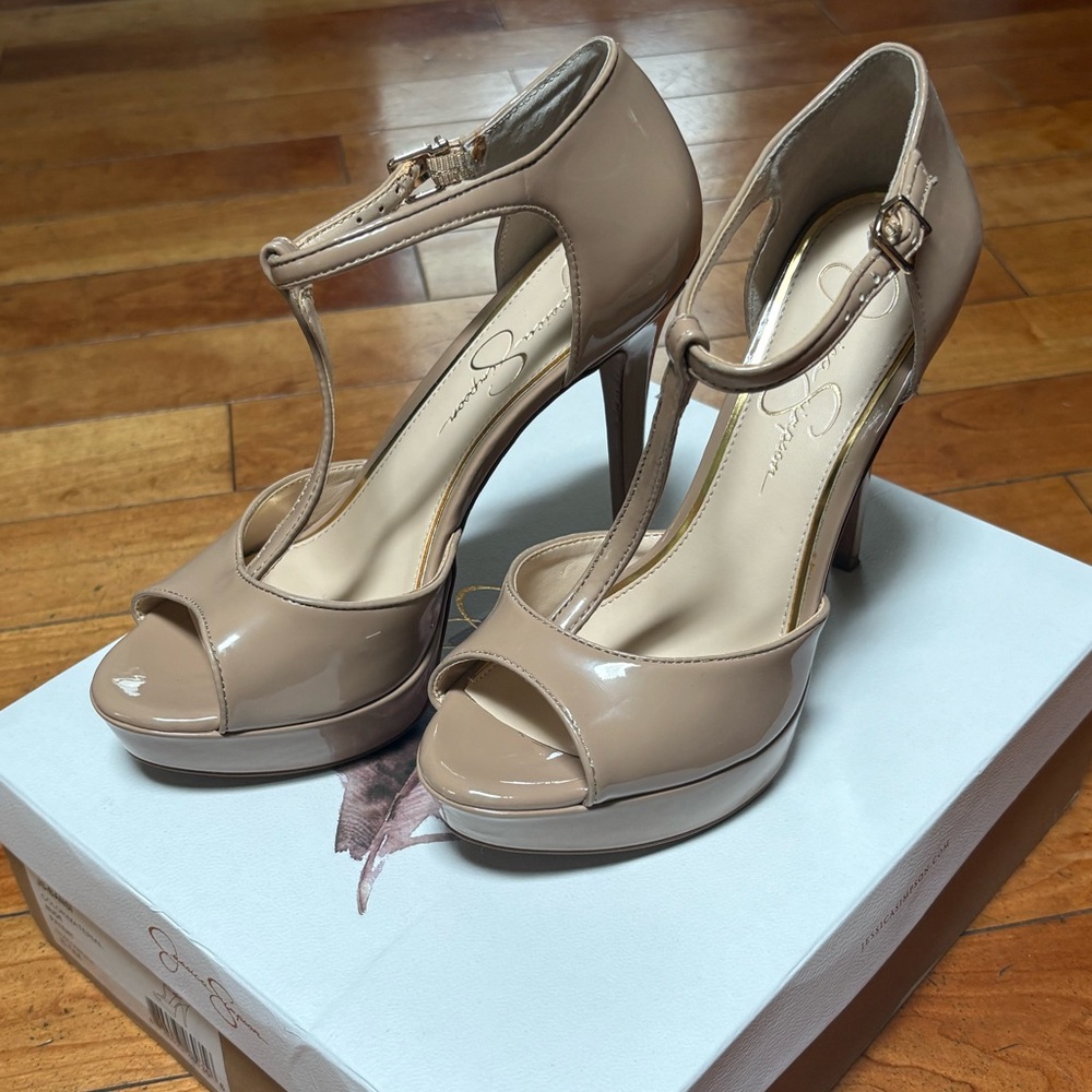 Jessica Simpson 8.5 Bansi Nude T-Strap Heels